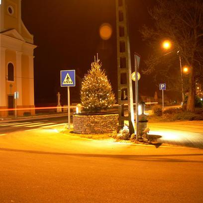 A Főtér Karácsonyfája